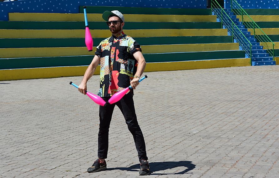 Videos de malabares Throw Joy DVD y Wes Peden en Brasil